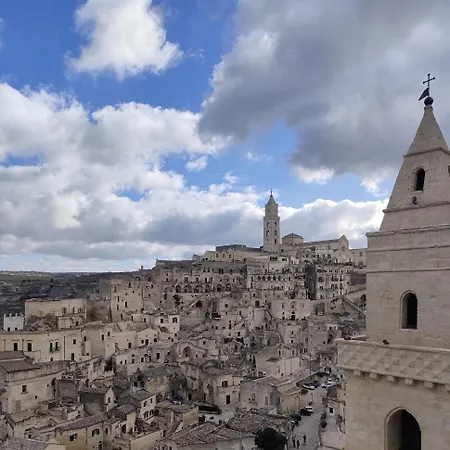 Lovely & Chic Nei Sassi 4* Matera