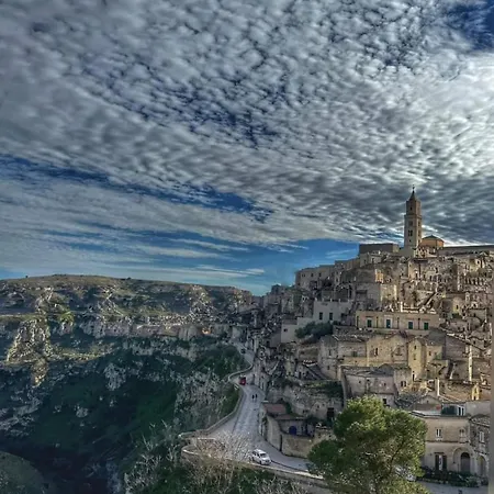 Lovely & Chic Nei Sassi Matera