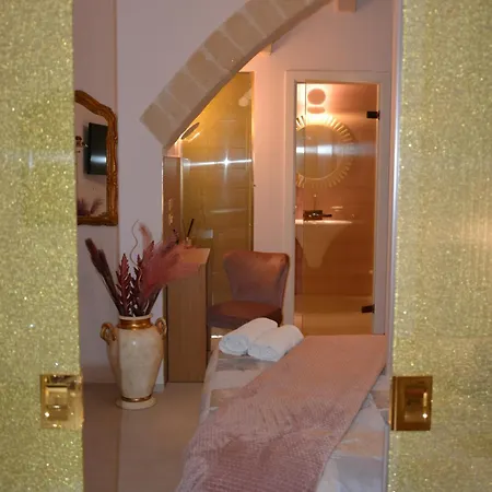 Lovely & Chic Nei Sassi 3* Matera
