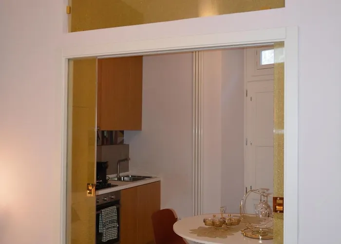 Lovely & Chic Nei Sassi 4* マテーラ